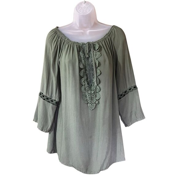 Elegant Green Women's Blouse - Picture 1 of 16
